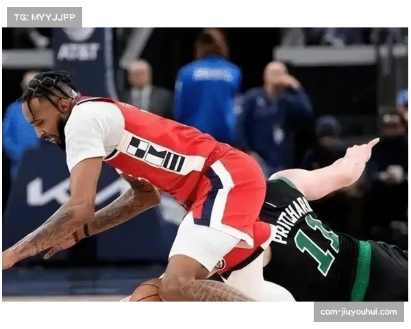 伦纳德0.4秒准绝杀后步行者连续犯错,快船戏剧性收下胜利 伦纳德0.4秒准绝杀后步行者连续犯错,快船戏剧性收下胜利