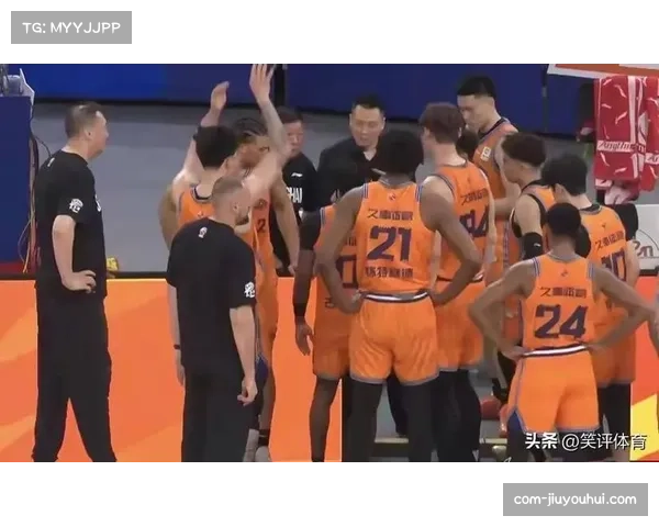 上海87-82险胜北京取半决赛开门红，张镇麟17+5王哲林10+10